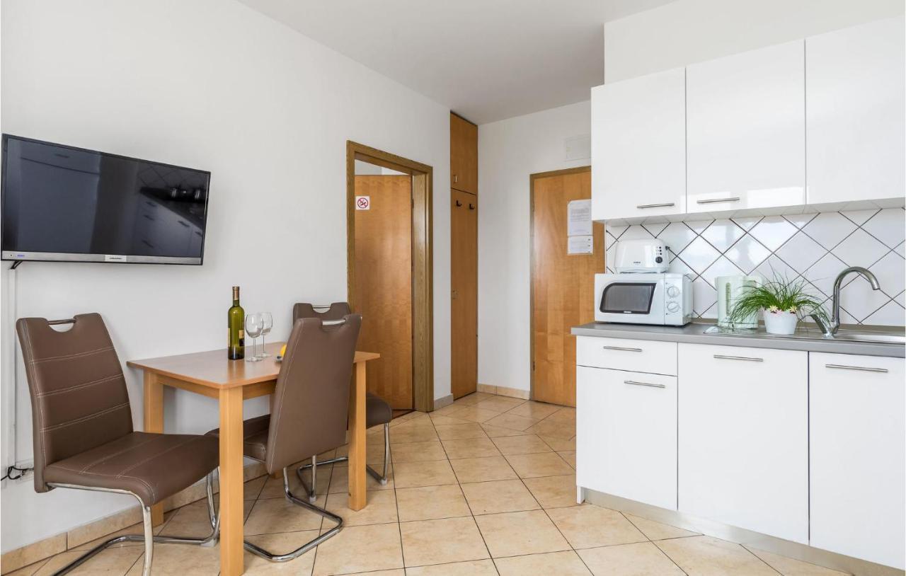 Nice Apartment In Volosko With Kitchen Экстерьер фото